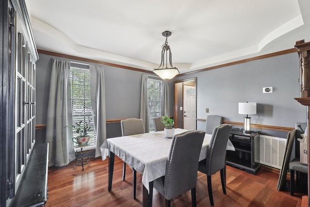 dining space featuring visible vents and dark wood-style floors