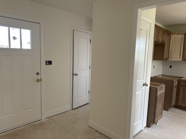 1229 Elizabeth Ln, Clarksville, TN 37042 - entrance foyer featuring baseboards
