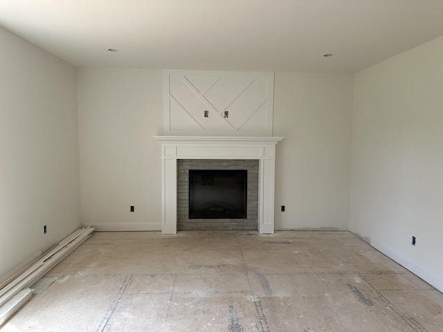 1229 Elizabeth Ln, Clarksville, TN 37042 - unfurnished living room with a fireplace