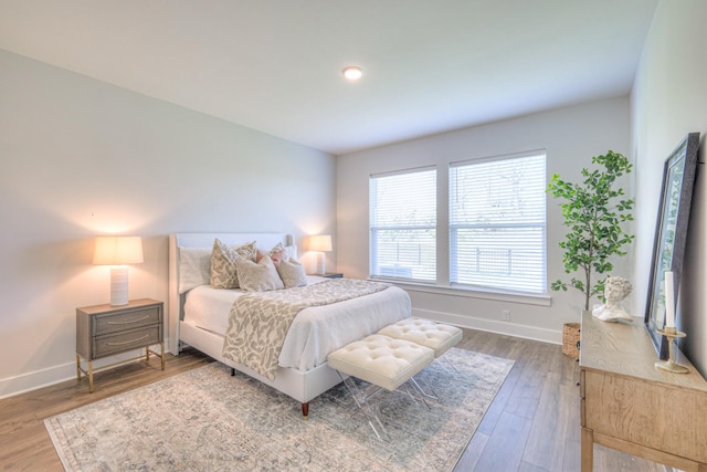 1084 Linn Cove Ct, Gallatin, TN 37066 - bedroom featuring baseboards and wood finished floors