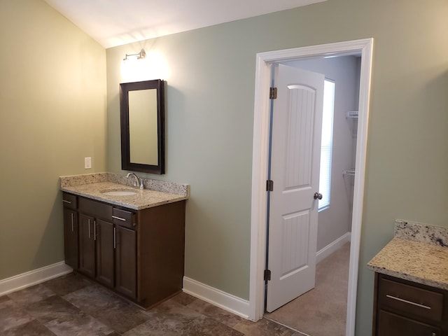 2260 Viking Ct, Murfreesboro, TN 37127 - bathroom featuring baseboards and vanity
