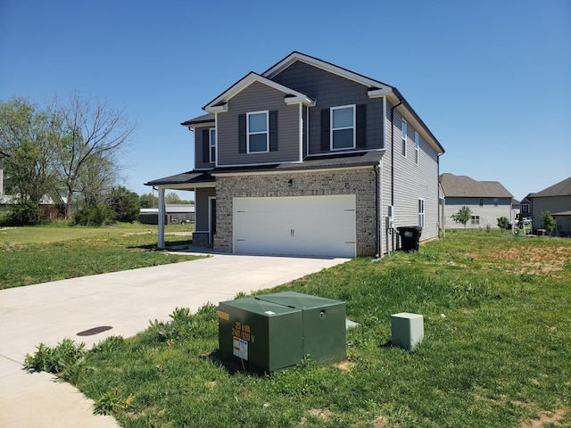 2260 Viking Ct, Murfreesboro, TN 37127 - craftsman-style home featuring a front lawn, brick siding, driveway, and a garage