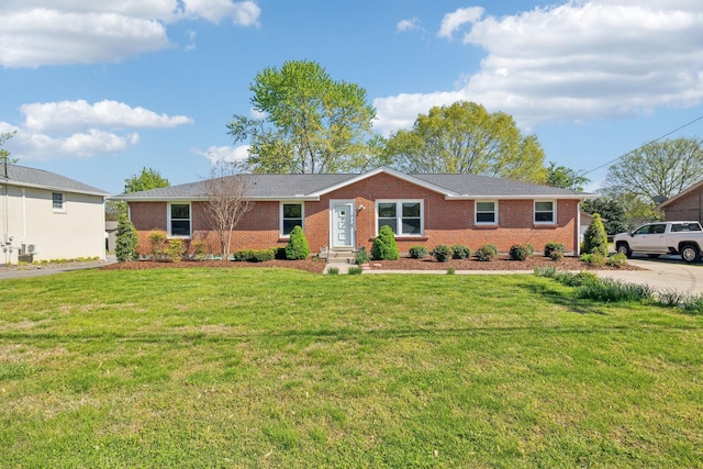 170 Wessington Pl, Hendersonville, TN 37075 - ranch-style home featuring a front lawn and brick siding