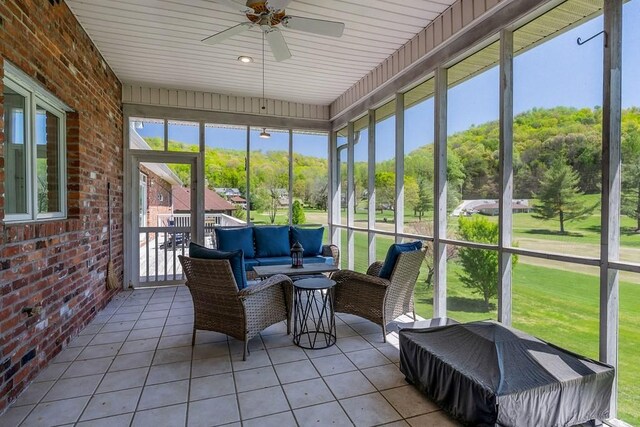 1319 N Plantation Dr, Cookeville, TN 38506 - sunroom / solarium with outdoor lounge area and ceiling fan