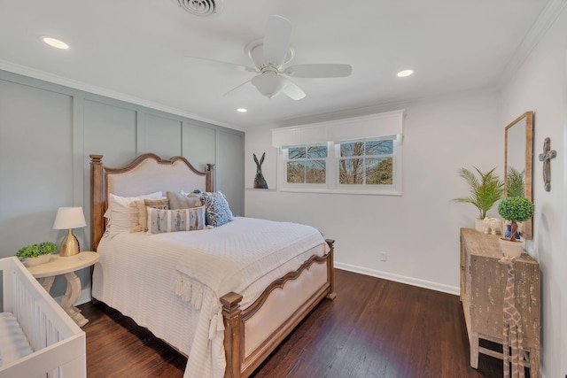 bedroom featuring baseboards, visible vents, recessed lighting, a ceiling fan, and wood finished floors