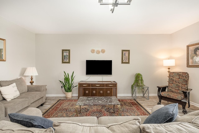 1517 Rockwood Ln, Lebanon, TN 37087 - living room featuring baseboards