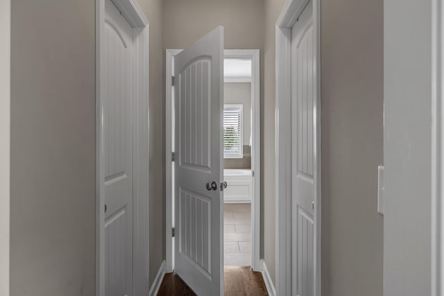 1026 Claymill Dr, Spring Hill, TN 37174 - hallway featuring baseboards