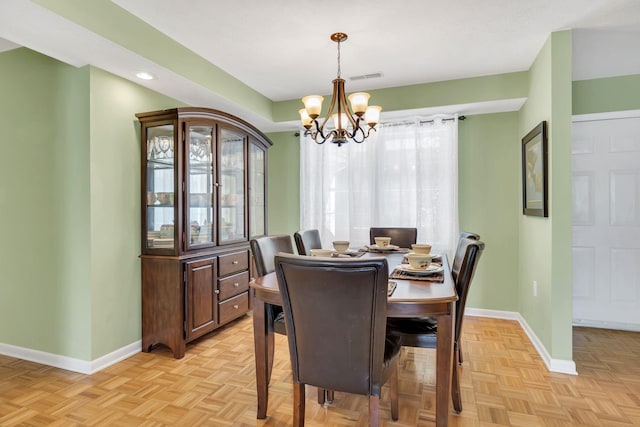 dining space featuring a chandelier, visible vents, baseboards, and recessed lighting