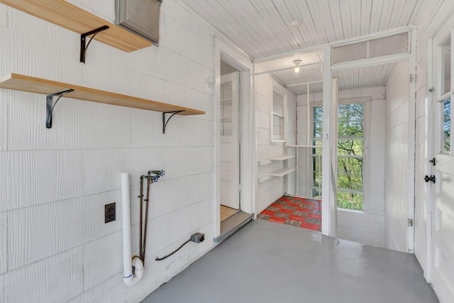 interior space featuring concrete flooring