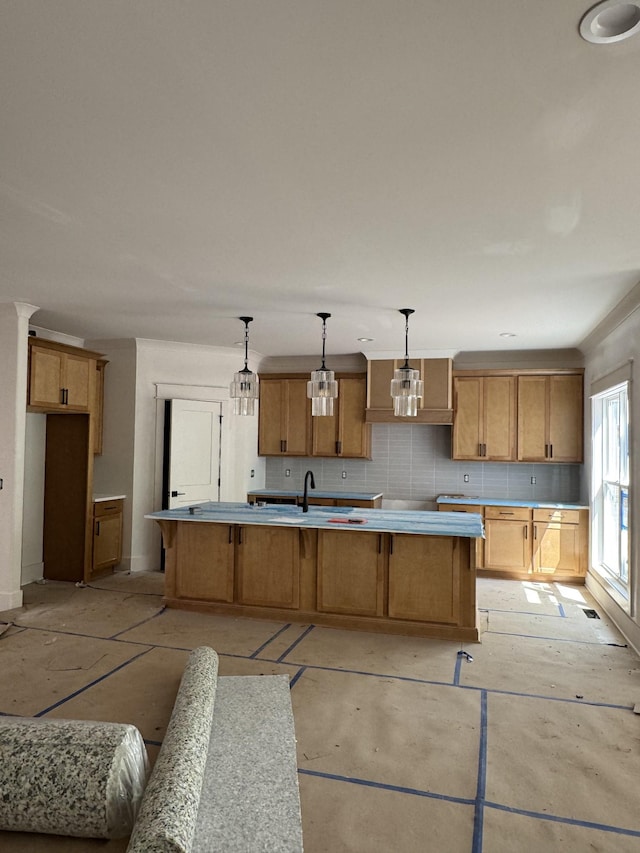 446 Roberts St, Murfreesboro, TN 37130 - kitchen featuring a spacious island, tasteful backsplash, decorative light fixtures, and light countertops