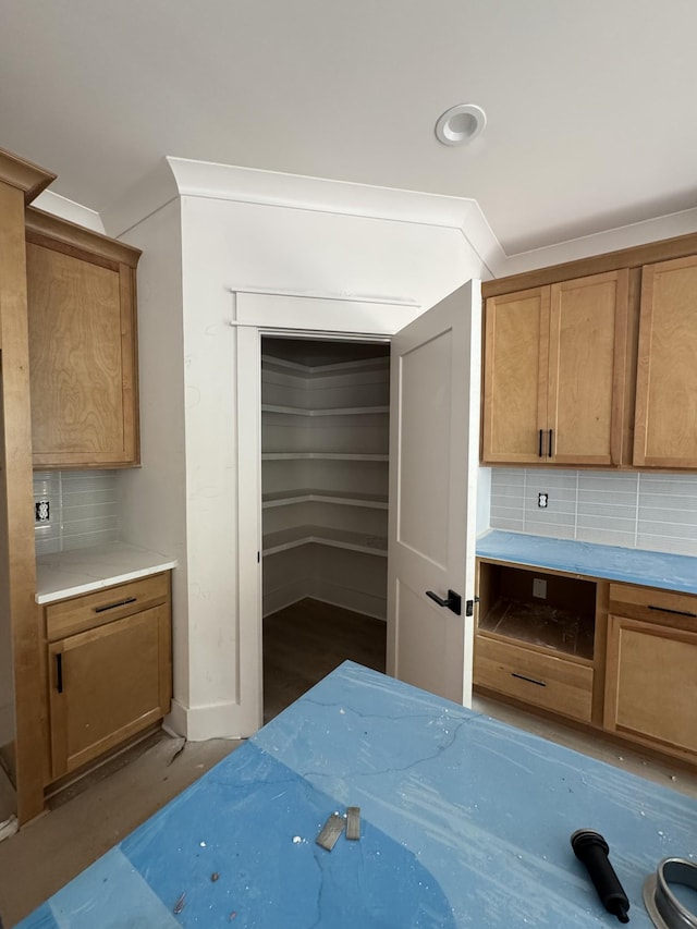 446 Roberts St, Murfreesboro, TN 37130 - interior space with baseboards, recessed lighting, and backsplash