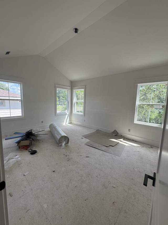 446 Roberts St, Murfreesboro, TN 37130 - empty room with visible vents and vaulted ceiling
