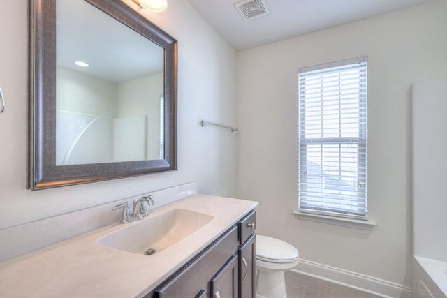 956 Innsbrooke Ave, Hendersonville, TN 37075 - bathroom with baseboards, toilet, and vanity