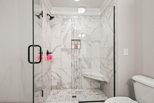 full bath with a shower stall, toilet, crown molding, and a chandelier