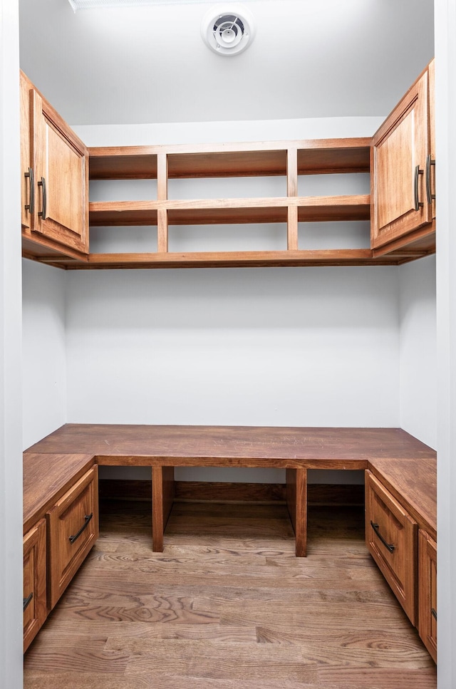 1008 Green Hill Cv, Brentwood, TN 37027 - mudroom with wood finished floors and visible vents