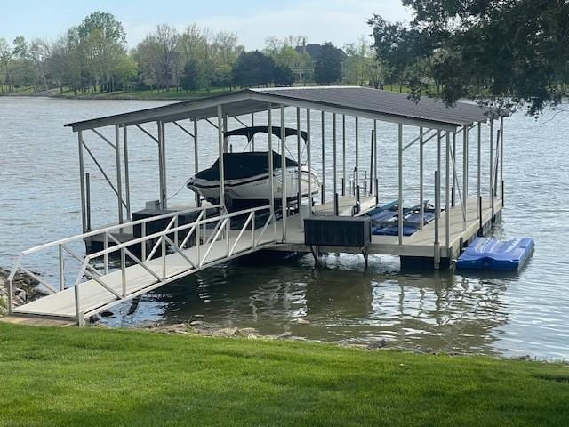 889 Plantation Blvd, Gallatin, TN 37066 - dock area with boat lift and a water view