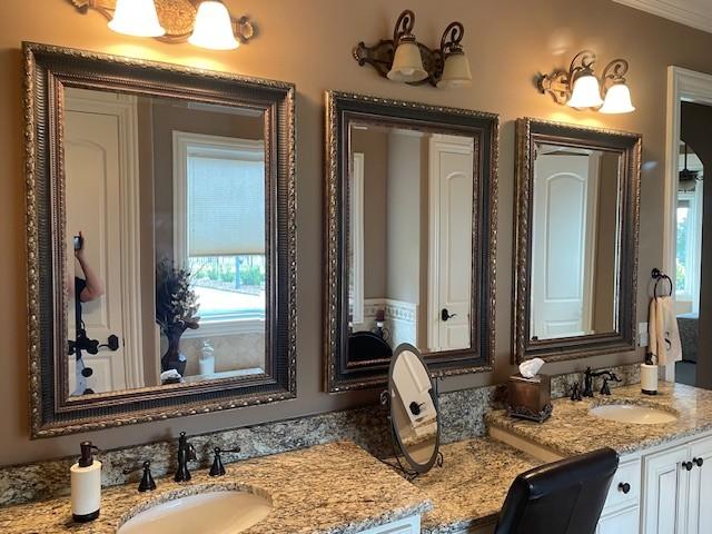 889 Plantation Blvd, Gallatin, TN 37066 - full bathroom featuring vanity