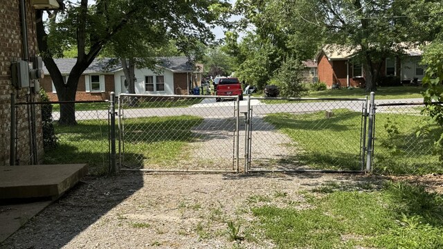 512 Yvonne Dr, Clarksville, TN 37042 - photo 24