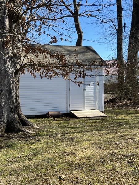 210 Ragan St, Tullahoma, TN 37388 - view of shed