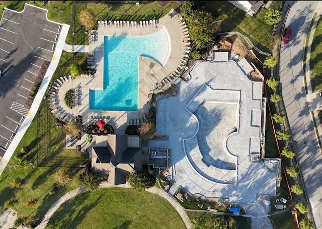 2183 Chaucer Park Ln, Thompsons Station, TN 37179 - bird's eye view of a pool area