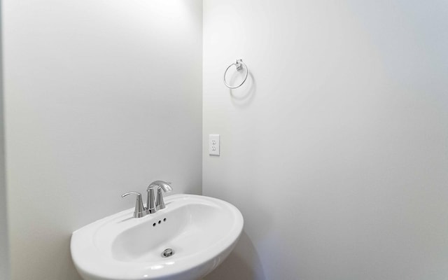 7295 NW Hwy, Fairview, TN 37062 - bathroom featuring a sink
