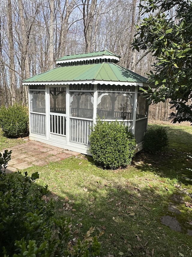 view of outdoor structure