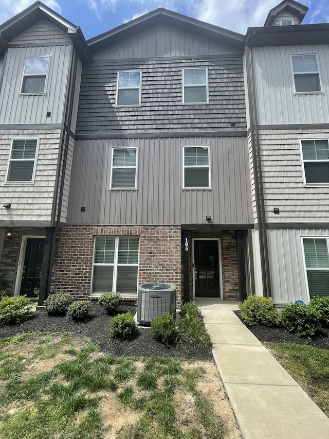 105 Jean Alyne Dotson Dr, La Vergne, TN 37086 - photo 2