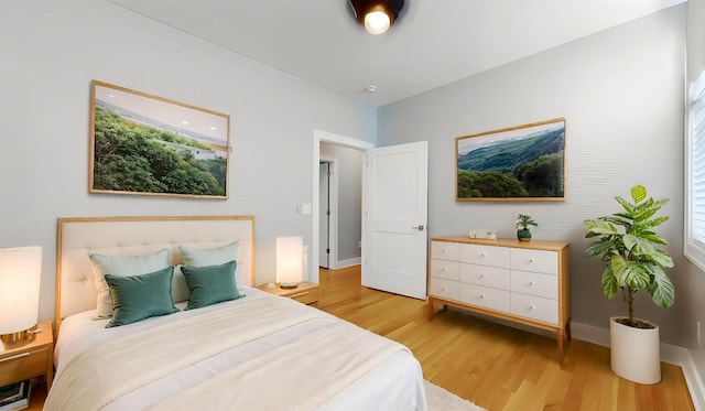 6412B Edsel Dr, Nashville, TN 37209 - bedroom featuring light wood-style flooring and baseboards