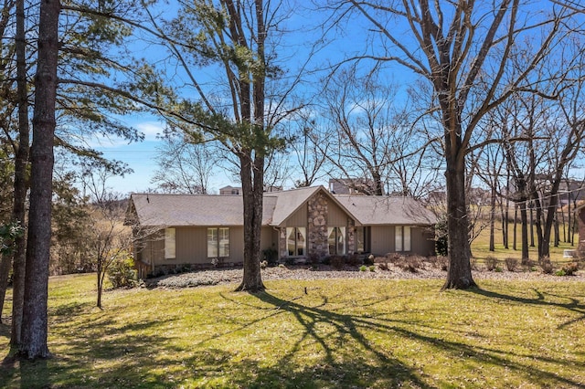 8309 Alamo Rd, Brentwood, TN 37027 - ranch-style home with a front yard