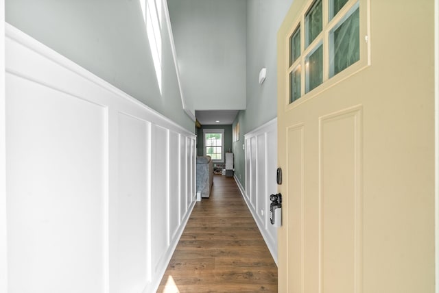 237 Wade Hampton Ln, Clarksville, TN 37040 - corridor with dark wood finished floors and a towering ceiling