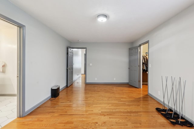 4726 Hickory Ln, Murfreesboro, TN 37129 - empty room with light wood-type flooring and baseboards