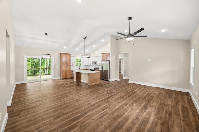 305 Georgee Rd, Jamestown, TN 38556 - kitchen with open floor plan, appliances with stainless steel finishes, a kitchen island, a ceiling fan, and recessed lighting