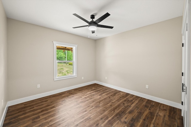 305 Georgee Rd, Jamestown, TN 38556 - unfurnished room with dark wood finished floors, baseboards, and ceiling fan