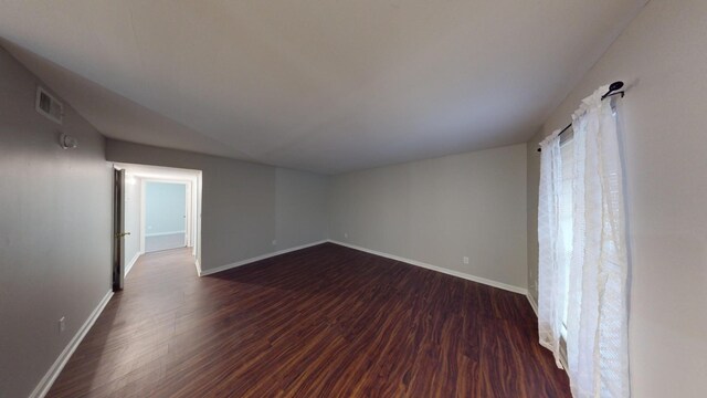 900 Mountain Creek Rd Unit G87, Chattanooga, TN 37405 - spare room with visible vents, baseboards, and dark wood-style flooring