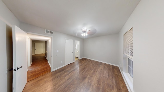 900 Mountain Creek Rd Unit G87, Chattanooga, TN 37405 - unfurnished bedroom featuring wood finished floors, visible vents, and baseboards