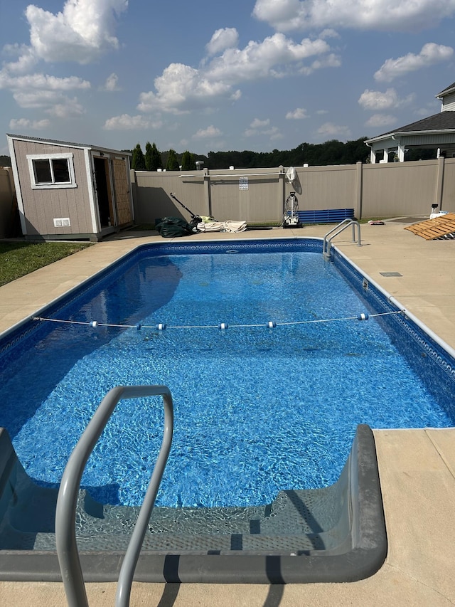 1438 Millet Dr, Clarksville, TN 37040 - view of pool featuring an outbuilding and a patio