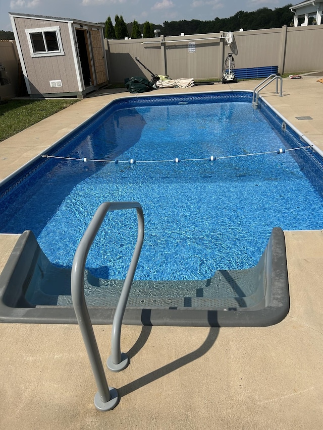 1438 Millet Dr, Clarksville, TN 37040 - view of swimming pool with an outbuilding