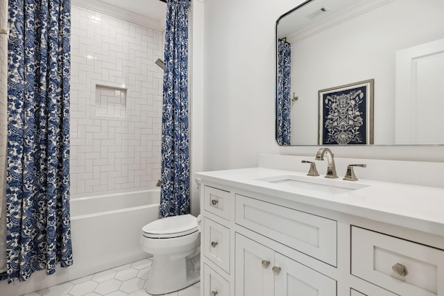 6124 Montcrest Dr, Nashville, TN 37215 - full bath featuring toilet, visible vents, shower / tub combo with curtain, tile patterned flooring, and vanity