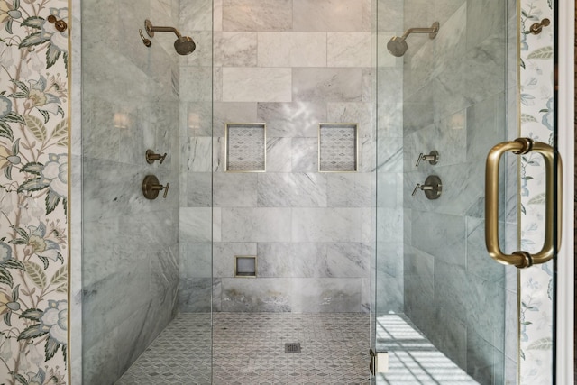 6124 Montcrest Dr, Nashville, TN 37215 - bathroom featuring a stall shower