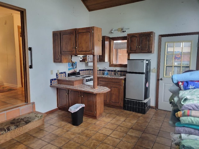 1203 Shoreside Dr, Hendersonville, TN 37075