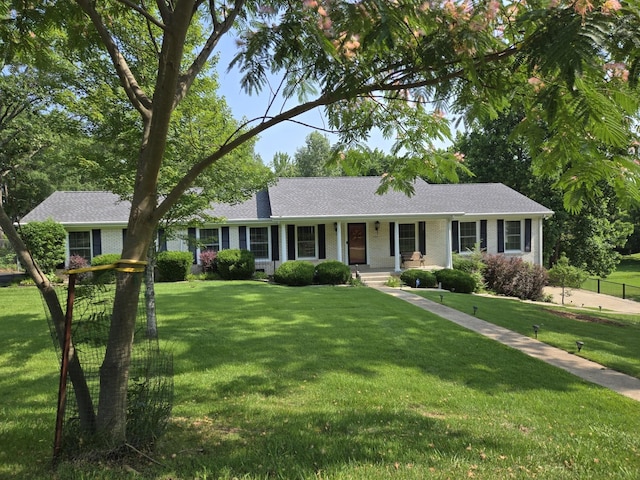 1100 Brentwood St, Paris, TN 38242 - photo 1