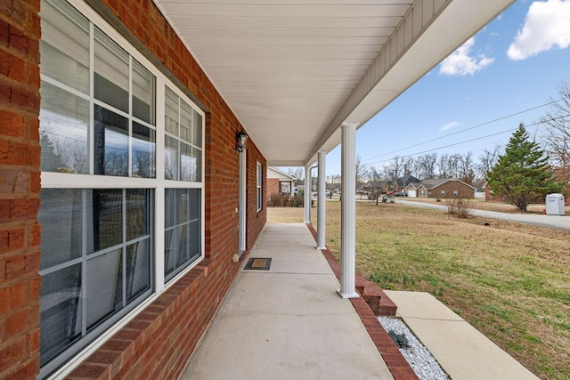 view of patio / terrace with covered porch