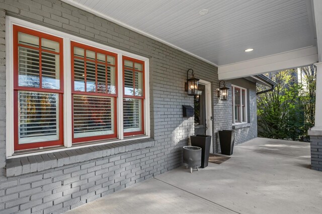 2510 Belmont Blvd, Nashville, TN 37212 - view of patio featuring a porch