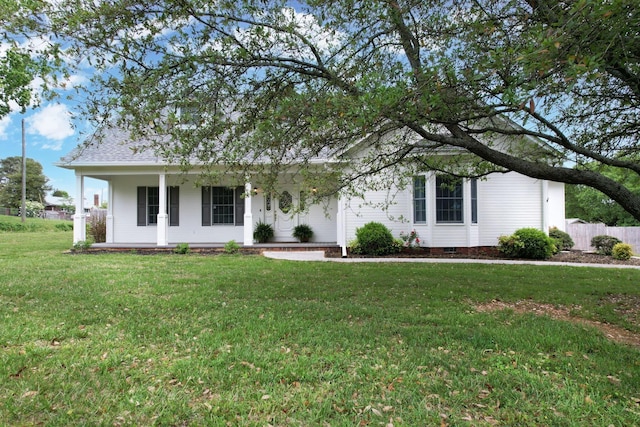 view of front of property with a front lawn, a porch, fence, a shingled roof, and crawl space