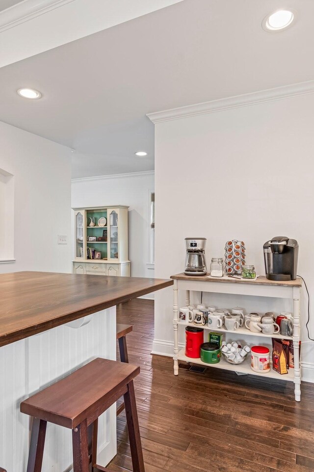 8803 Horton Hwy, College Grove, TN 37046 - interior space with baseboards, ornamental molding, wood finished floors, and recessed lighting