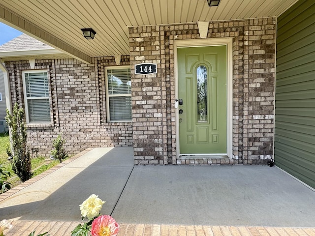 144 Sycamore Hill Dr, Clarksville, TN 37042 - entrance to property featuring covered porch and brick siding