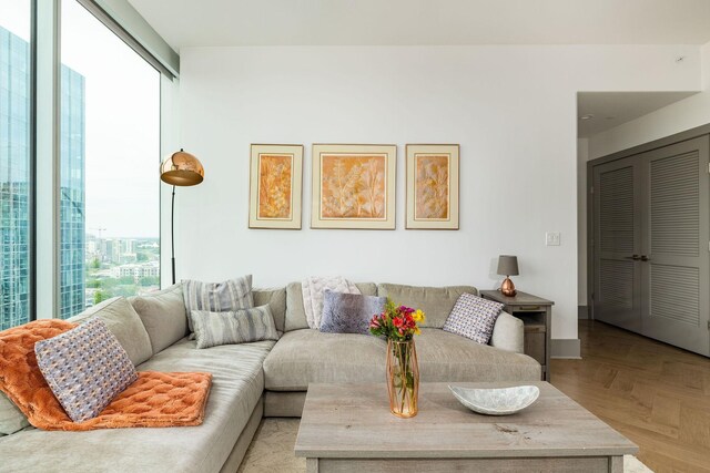 1616 W End Ave Unit 1803, Nashville, TN 37203 - view of living area