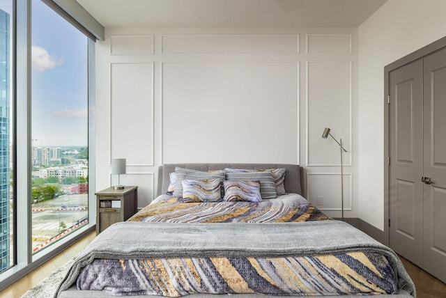 1616 W End Ave Unit 1803, Nashville, TN 37203 - bedroom featuring light wood finished floors