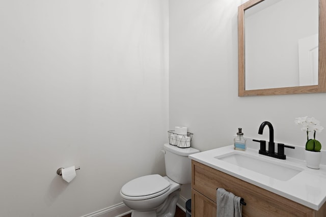131 Benjamin Ln, Hendersonville, TN 37075 - bathroom featuring toilet and vanity