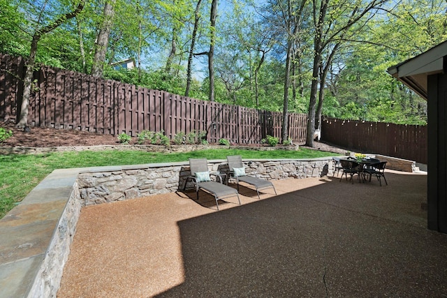 516 Harpeth Trace Dr, Nashville, TN 37221 - view of patio / terrace featuring a fenced backyard